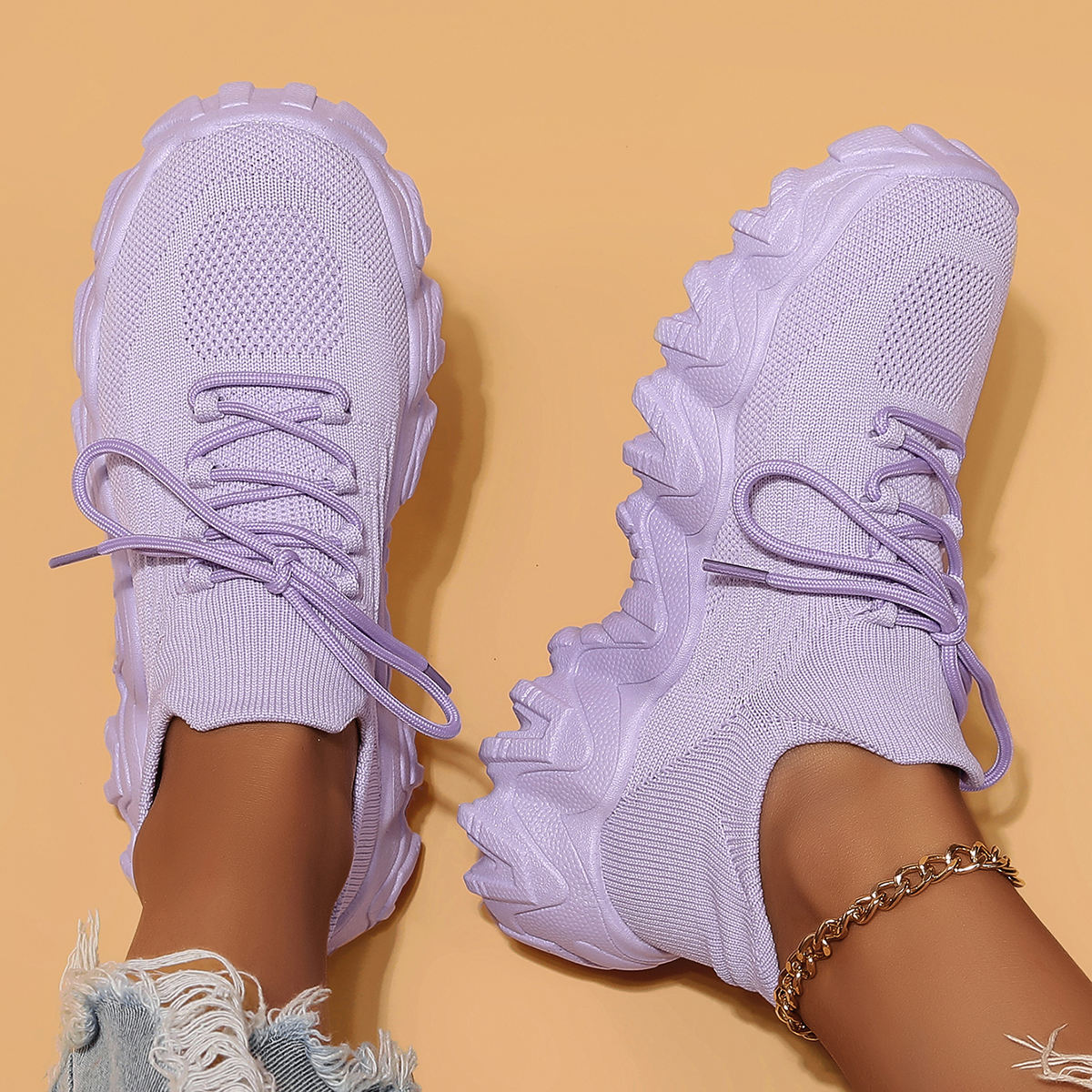 Trendy Lightweight Breathable Fly-Knit Mesh Casual Sports Shoes
